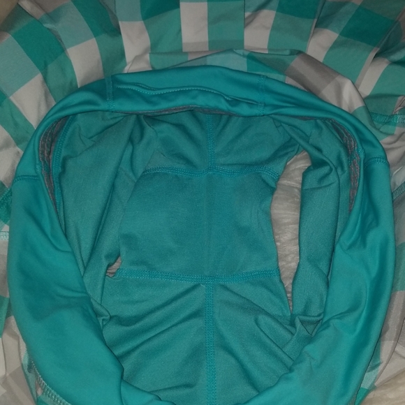 Like New! Lululemon Lagoon Checkered Skort - Picture 8 of 8